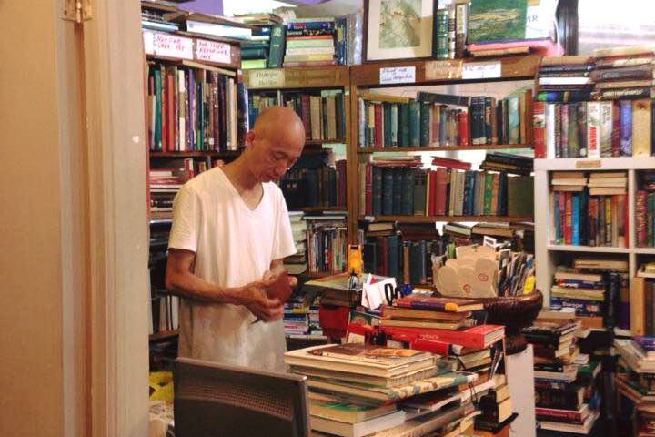 Surdham Amano The owner of Flowbooks