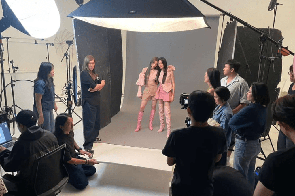 บรรยากาศกองถ่ายภาพนิ่ง